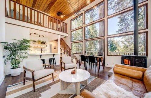 Glass Cabin Under the Pines | Hot Tub • Seclusion - Foto 2