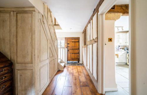 Cotswold Thatched Cottage - Photo 18