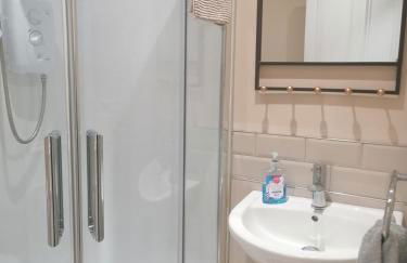 The Beeches - Foto 53