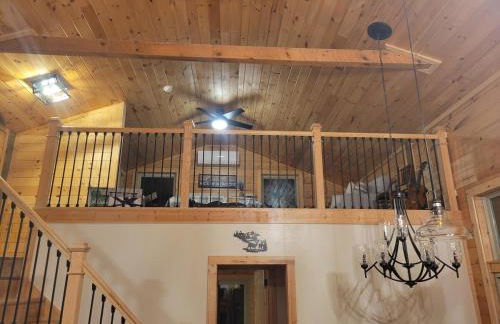 Luxury Loft Cabin 5 miles to TIEC for the Equestrian Internationl Games - Foto 30