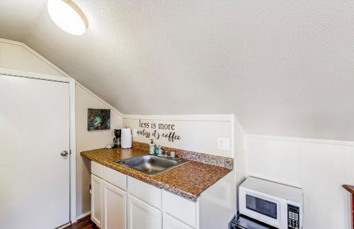 Hill country gem with private pool, deck, firepit, Ping-Pong, foosball, & WiFi - Photo 32