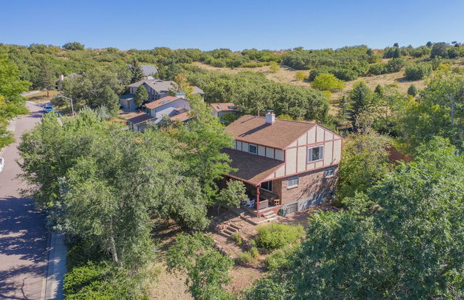 4 BR Country Home in Suburbs W/trails & Parks - Foto 51