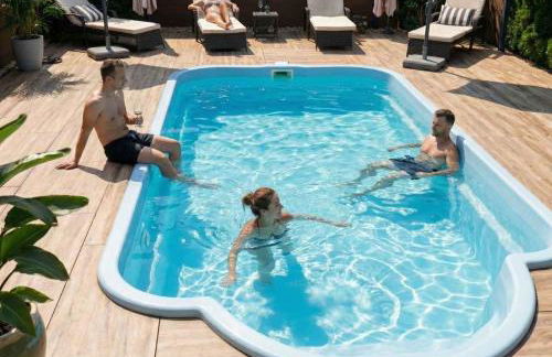 Wellness -Residenz Ehrhardt Urlaub mit Pool und Garten Ferienwohnung in Halberstadt - Foto 2