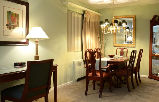 Rosellen Suites At Stanley Park - Foto 24