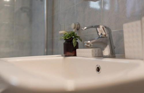 Mother's House - Photo 70