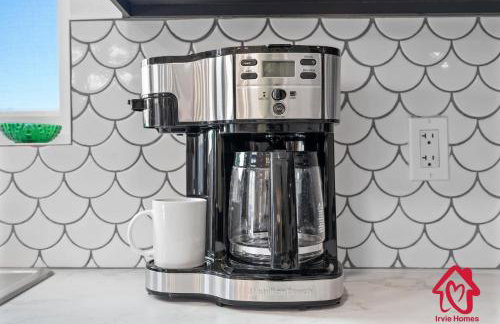 ValleyVibe: Modern Comfort in North Valley - an Irvie Home - Foto 13