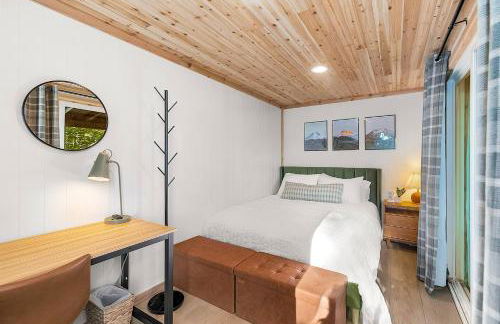 River Retreat w/hot tub, beach, game room - Foto 71