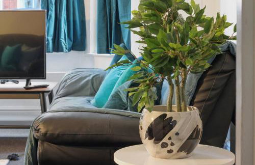 Prime Location Stylish 4-Bed House near Trent Br - Foto 32