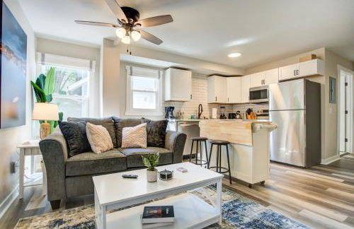 In-Unit Washer & Dryer with AC - Pets ok - Fenced yard - Foto 2