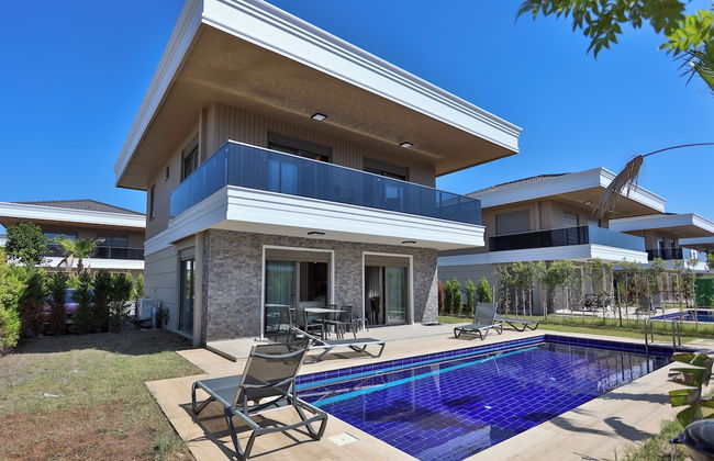 Nirvana Holiday Homes - Foto 1