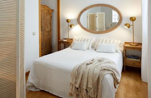 Lodgingmalaga Plaza de la Constitución - Photo 98