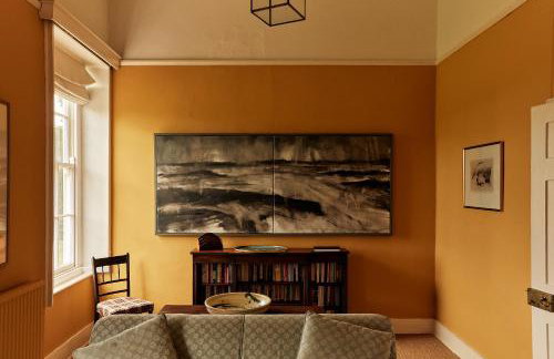 Thirsk Hall South Wing, North Yorkshire - Photo 12