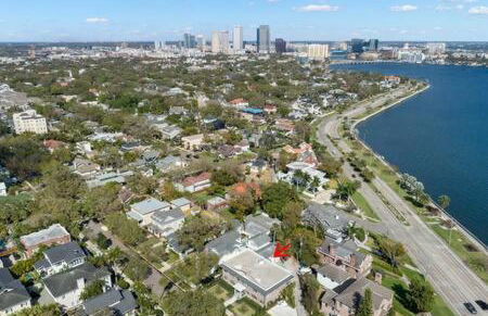 The Adaline Room #4 - Gorgeous Hyde Park Apartment, Steps to Bayshore - Foto 3