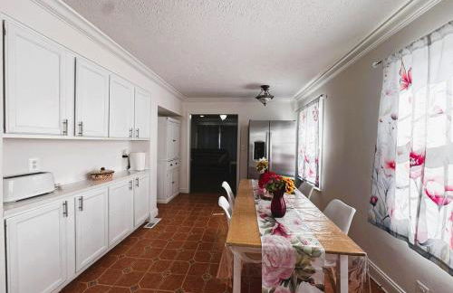 Entire Family-friendly 4 BR Cozy Unit , Metro walk - Foto 60