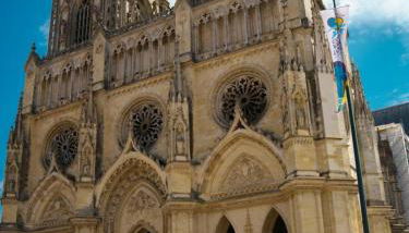 Élégant appartement haussmannien en hypercentre - Foto 2