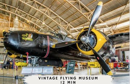 Modern Comforts & Classic Charm w Pool 5BD - Foto 47