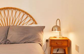 Binks - Seafront 1 bed first floor apartment - Photo 14