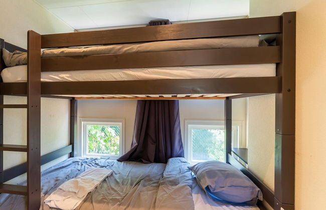 Serene Forest Stay With Comfort - Photo 6