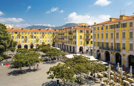 Elegant mansardé-place du pin - Photo 28