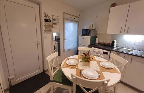 Super F2 à 5mn aéroport d'Orly parking privé gratuit - Foto 5