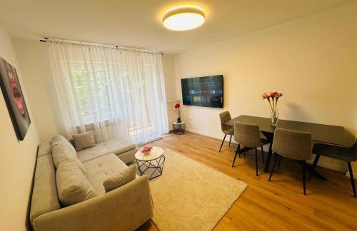 KJ Ferienwohnung bis 5P-Zentral-Balkon-WIFI-Parken - Foto 4