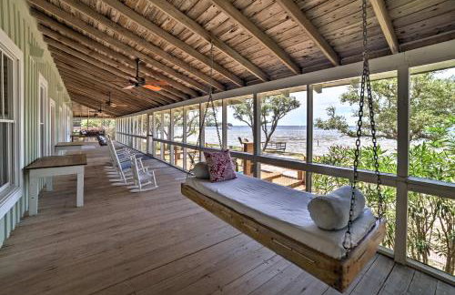 Waterfront Perdido Beach House with Canoes and Kayaks! - Foto 1