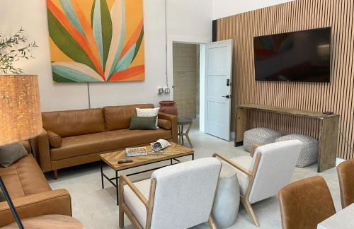 Fyrebird Place - Industrial Loft with Pavilion & Yard - Foto 5