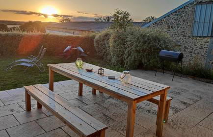 Rural farmhouse with patio, BBQ and fireplace - Photo 8