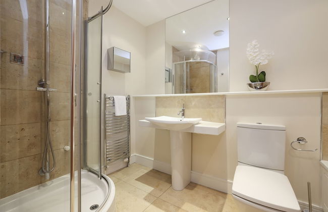 JOIVY Executive 2-Bed Apt With Stunning Roof Terraces - Foto 26