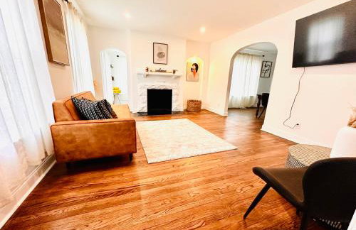 Eclectic Opulence Retreat - Photo 38