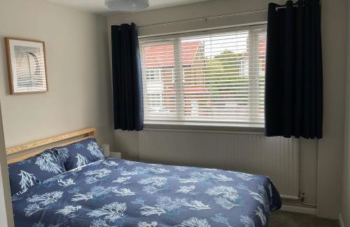 Large 2-bedroom maisonette with free parking - Foto 10