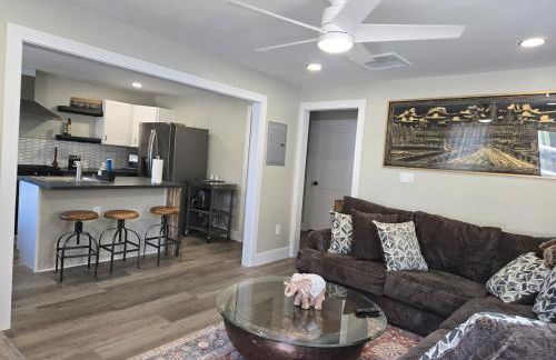 Private Quiet ADU-Guesthouse 10 mins to Airport & Downtown - Foto 13