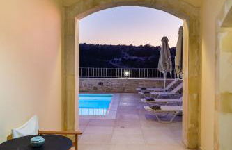 Ilys Home, a Country-chic Retreat with Pool & BBQ, By ThinkVilla - Photo 22