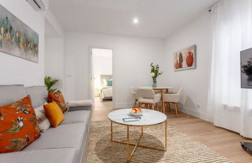 2 bedrooms in Chamartin area Orense II - Foto 1