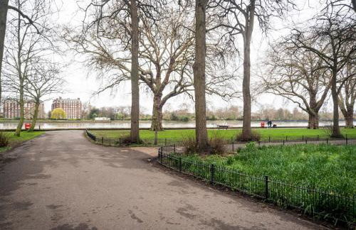 Chic & Cozy Flat in SW London, Perfect Location! - Pass the Keys - Foto 30