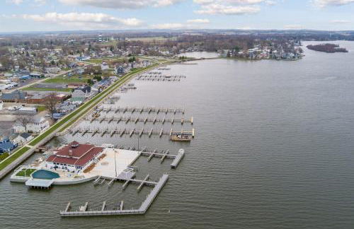 Modern Lake House 3 Blocks from the Lake! - Foto 17