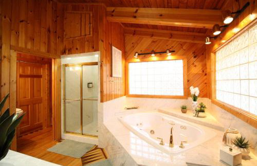 Haus in the Heart of Helen - Vacation Suites - Foto 33