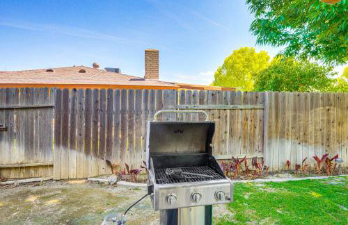 7 Mi to Dtwn Poolside Paradise in Bakersfield! - Photo 23