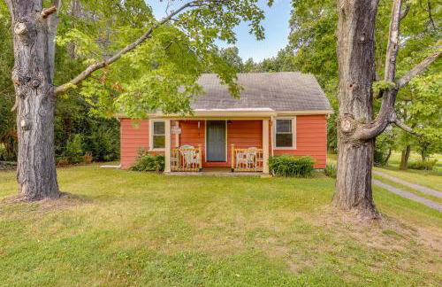 Charming Watkins Glen Home with Yard! - Foto 25