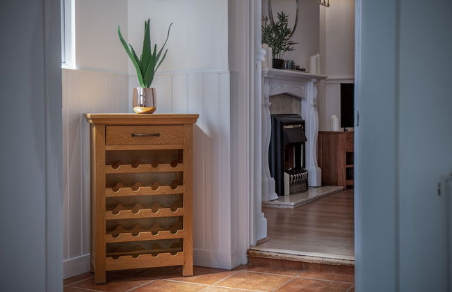 Ivy Cellar - 1 Bedroom Apartment - Tenby - Foto 2