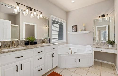 The Genesis-Bike Friendly-Hot Tub- Sleeps 15 - Foto 9