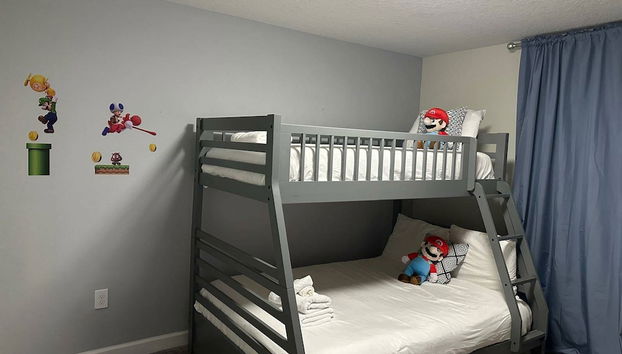 Gorgeous 4 BR With Pool and Lake View - Foto 3, Habitación