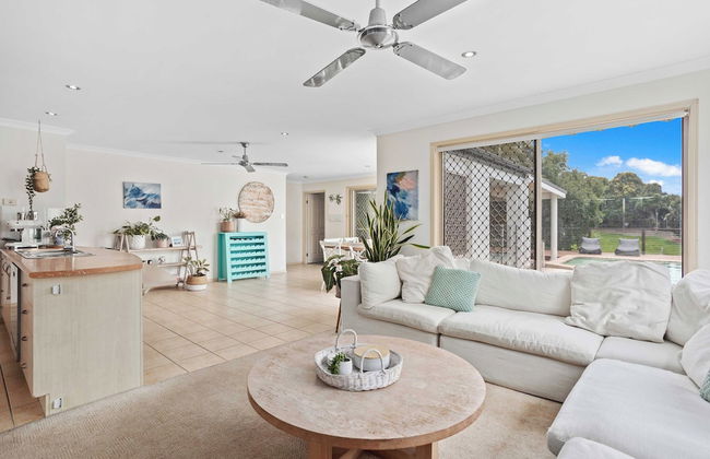 Waterfront Canal Escape in Burleigh - Photo 7