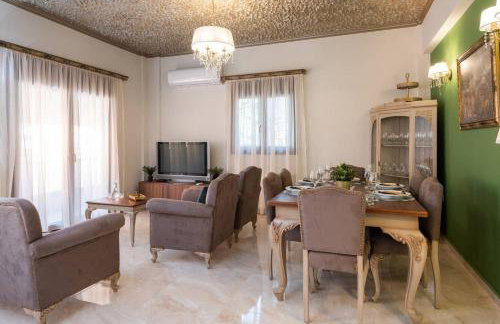 Princess Anna Maria - Photo 31