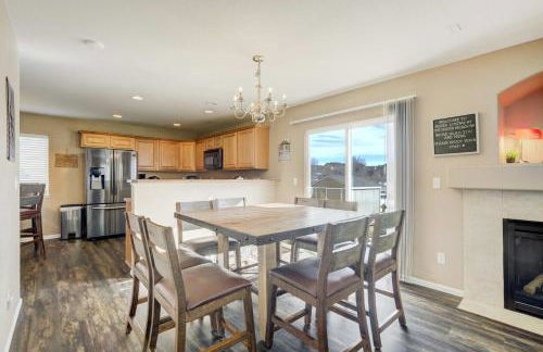 Silver Outpost Near Peterson SFB & Game Lounge - Foto 16