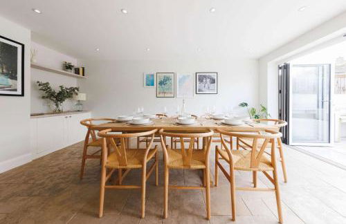 Chic 4-bed Coastal Retreat in Heart of Bosham - Foto 9