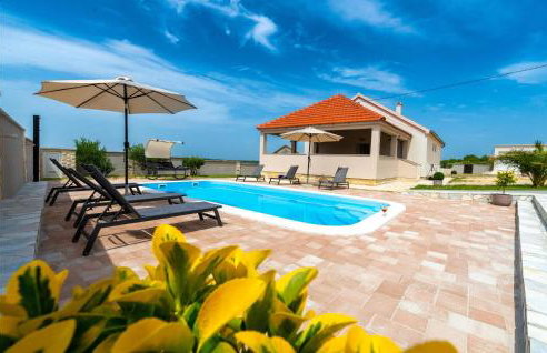 Gorgeous Home In Benkovac With Wifi - Foto 1