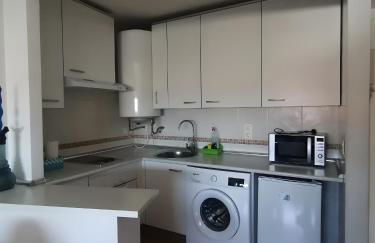 Cálido apartamento con PISCINA y garaje - Foto 2