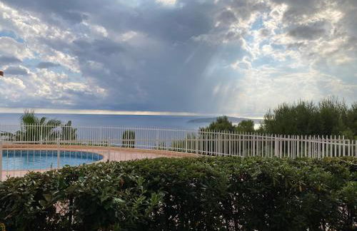 Superb Studio with incredible view and pool - Foto 15