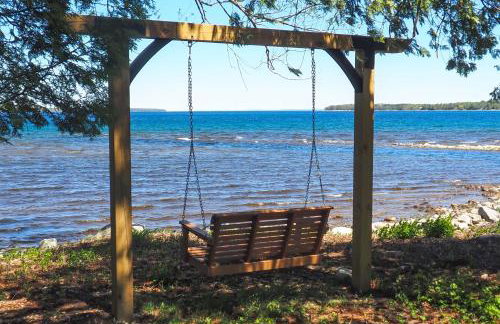 Waterfront Suttons Bay: Wine Trail, Pickleball Ct - Photo 37
